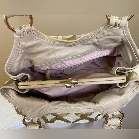 Coach Madison Phoebe Beige Leather Handbag - Picture 4 of 7